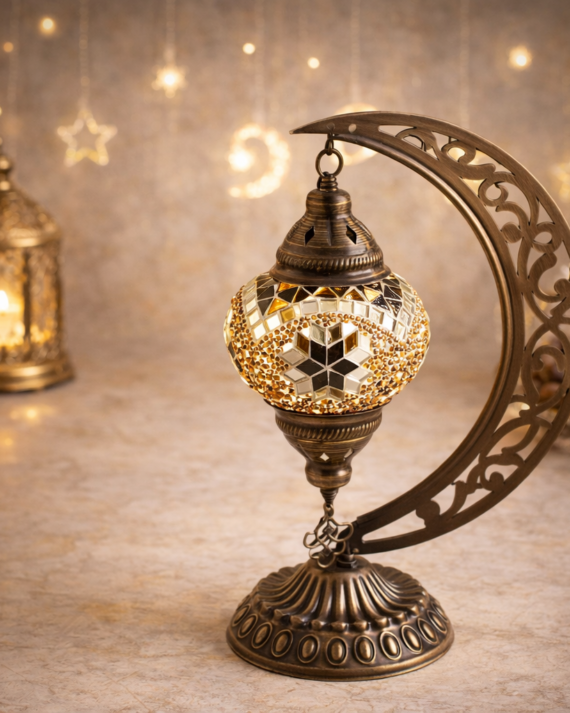 هلال موزاييك مع إضاءة بالكهرباء