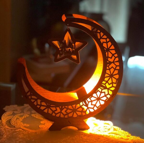 هلال خشب مع إضاءة على الكهرباء - Image 2