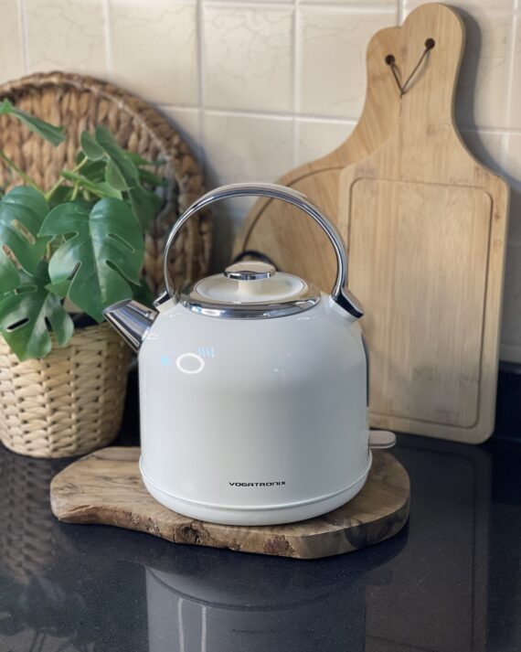 أ سخانة ماء على الكهرباء سعة 1.7 لتر ( لون سكري )