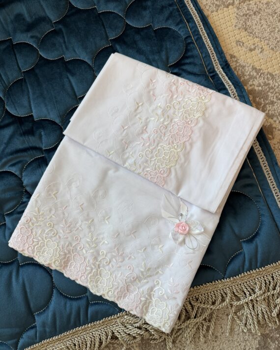 طقم صلاة من قطعتين تطريز - أبيض وتطريز زهري